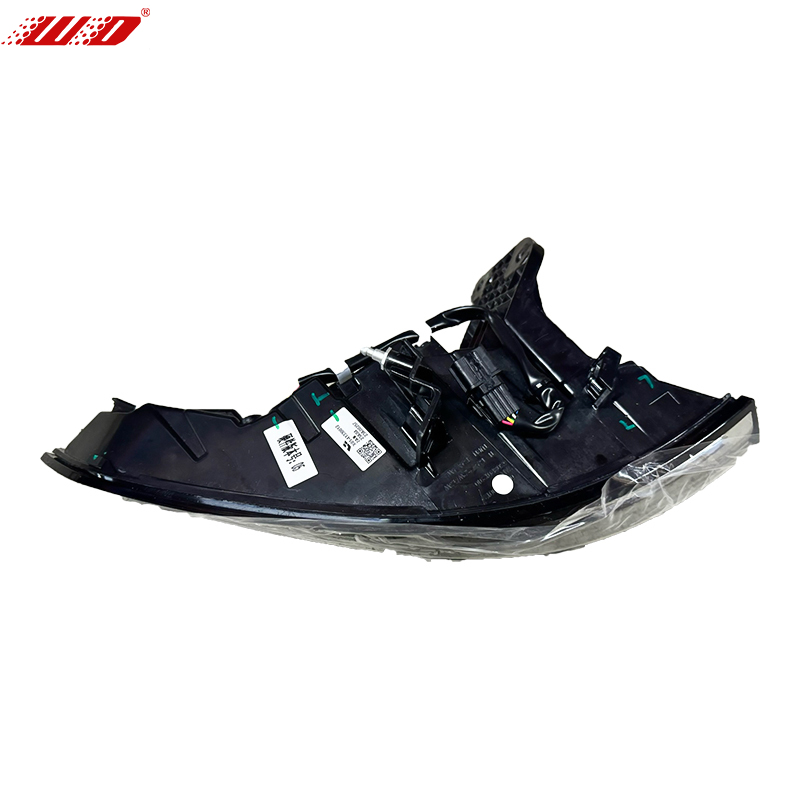 X02-41330011 - Linker achterlicht - L8 X02-41330012 - Rechter achterlicht - L8